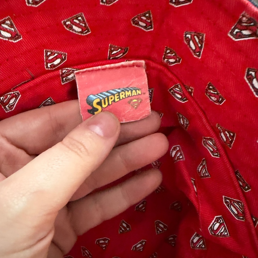 Vintage Superman Bucket Hat – DC Comics (2015) – Reversible Red/Blue Logo Print - Picture 3 of 4